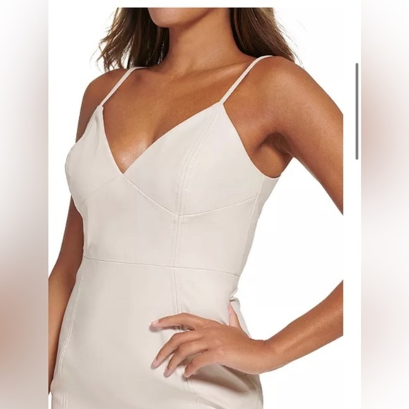 CALVIN‎ KLEIN stony beige v-neck cream pleather Side-Slit Midi Dress size 2 new - Picture 3 of 5